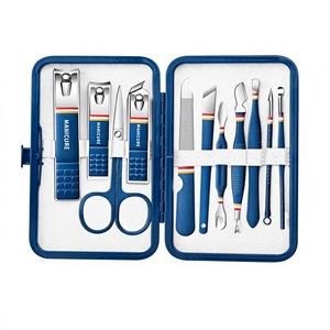 Ensemble de manucure et pédicure portable en acier inoxydable, kit de soin des ongles 6 pièces avec étui pour hommes, femmes, personnes âgées - Product Image 3