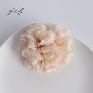 Aplique de Flor 3D Artesanal em Organza Enrugada e <span class=keywords><strong>Chiffon</strong></span> Franzido para DIY, Enfeite para Presilha de Cabelo, Tiara e Vestido - Product Image 5