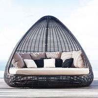 Juecheng – Nouveaux transats de luxe modernes en métal et rotin pour l'extérieur, canapé-lit avec coussins, lit cocon pour patio et jardin, idéal pour l'hôtellerie