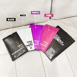 Buste Imbottite Biodegradabili Compostabili in PLA PBAT per Spedizioni Postali Personalizzate Nere <span class=keywords><strong>con</strong></span> <span class=keywords><strong>Bolle</strong></span> <span class=keywords><strong>d</strong></span>'<span class=keywords><strong>Aria</strong></span> - Product Image 2