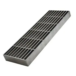 Smooth Surface Hot Dipped Galvanized Rain Trench Steel Grating Thickened Galvanized Layer 30X30 Hot Dipped Galvanized Steel Bar