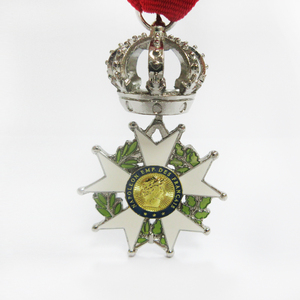 Maßgefertigte Hochwertige Sportmedaillen Souvenir-Emaille-Medaille mit Samtbox - Product Image 3