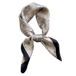 Foulard Turbante Quadrato in Raso di Seta <span class=keywords><strong>Marrone</strong></span> Cioccolato di Lusso da 50 cm per Donna, Fascia per Capelli Morbida Personalizzabile con Logo, <span class=keywords><strong>Bandana</strong></span> - Product Image 6