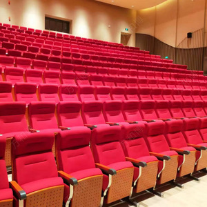 เก้าอี้แถว Manwa Expo Theater รุ่น HB623 สีแดง ทำจากไม้บีช พร้อมราวจับ สำหรับห้องบรรยายและห้องประชุม - Product Image 1