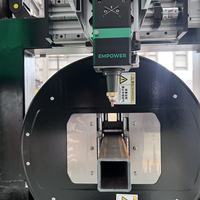 Machine de découpe laser à fibre CNC 120 avec mandrin, découpeuse laser automatique pour le traitement des tubes métalliques ronds, carrés et rectangulaires