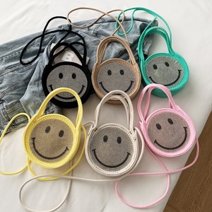 กระเป๋าสะพายไหล่ทรงกลมสำหรับผู้หญิงพร้อมดีไซน์ลายหน้ายิ้มสำหรับใช้ในชีวิตประจำวันฤดูร้อนปี 2021 - Product Image 2