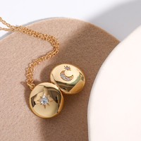 Nouvelle arrivée plaqué or creux zircon croix collier chrome coeur pendentif collier pour les femmes