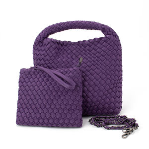 批发时尚混色氯丁橡胶编织袋设计师奢华防水手提包沙滩编结手工手提包编织袋 - Product Image 3