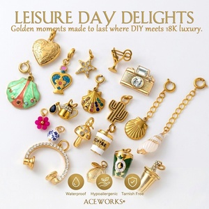 Delicias para el Día de Descanso |   Colgantes de dijes de uso diario de acero inoxidable con baño de oro PVD de 18K y esmalte para pulseras y collares DIY - Product Image 1