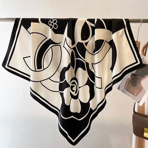 Thời Trang Mới Thanh Lịch Hoa Trà Hoa In Lụa Khăn Choàng Cổ Khăn Phụ Nữ In Hoa 90*90Cm Twill Lụa Vuông Khăn Choàng Khăn Quàng - Product Image 5