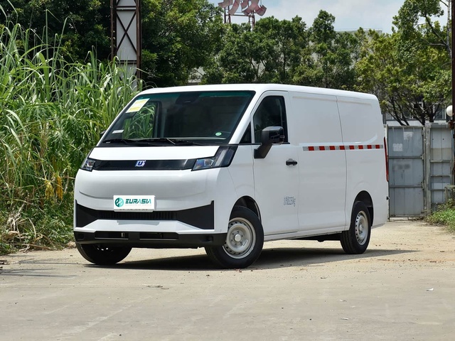 New 2025 High Speed Electric Van Trucks Available for Wholesale China Made 365km Range Farizon Super Van in Stock