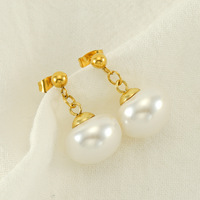 Boucles d'oreilles pendantes larges effet perle en acier inoxydable 304 plaqué or 18 carats sous vide, avec mini-boules et perles blanches, 24 mm, pour femme