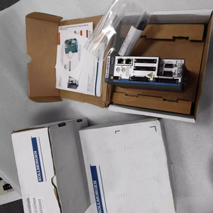 PLC de Control Industrial <span class=keywords><strong>AKD</strong></span>-P01207-NACC-D065 Nuevo y Original con 12 Meses de Garantía - Product Image 1