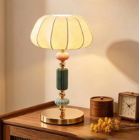 Lampe de chevet LED dimmable de style médiéval 2026, design crème haut de gamme, protection oculaire, pour chambre à coucher