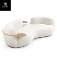 Canapé nordique capitonné en velours avec base en acier inoxydable, canapé incurvé pour salon, canapé deux places créatif couleur crème, canapé nuage moderne