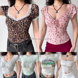 <span class=keywords><strong>T</strong></span>-<span class=keywords><strong>shirt</strong></span> da donna all'ingrosso per ragazze top corti abbigliamento estivo <span class=keywords><strong>Sexy</strong></span> <span class=keywords><strong>t</strong></span>-<span class=keywords><strong>shirt</strong></span> con stampa di lettere <span class=keywords><strong>t</strong></span>-<span class=keywords><strong>shirt</strong></span> gilet per ragazze - Product Image 1