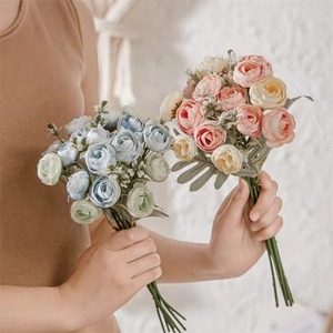 Nouveau populaire 18 têtes blanc <span class=keywords><strong>rose</strong></span> renoncule maison mariage décoration fête soie tissu artificiel Mini thé <span class=keywords><strong>Rose</strong></span> <span class=keywords><strong>Bouquet</strong></span> - Product Image 1