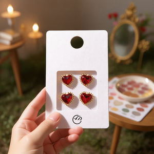 Pegatina decorativa para decoración de uñas, marco dorado con cristales rojos en forma de corazón para diseño de manicura - Product Image 3