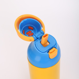 550ml 700ml Color Block Vacuum Insulated Water <b>Bottle</b> SUS316 Stainless Steel Leakproof Portable Travel <b>Thermos</b> Cup Custom Logo - Product Image 3