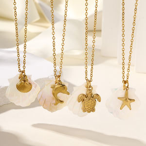 Venta al por mayor de delicados delfines tortugas estrella de mar colgante collares de acero inoxidable para mujeres joyería regalo - Product Image 2
