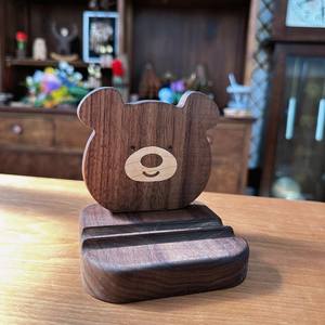 Support de téléphone portable multifonctionnel léger et tendance en forme d'ours en noyer, personnalisable - Product Image 5