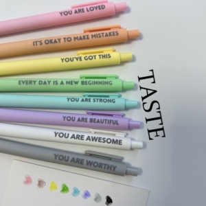 Confezione da 8 penne per citazioni ispiratrici con inchiostro colorato in plastica penna Gel per fare clic su penna regalo per insegnante di diploma di matrimonio - Product Image 6