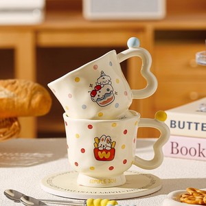 แก้วเซรามิคลายการ์ตูนน่ารักพร้อมหูจับและช้อน แก้วเดี่ยวสำหรับเด็กผู้หญิง ของขวัญวันเกิด ลายลูกสุนัข - Product Image 5