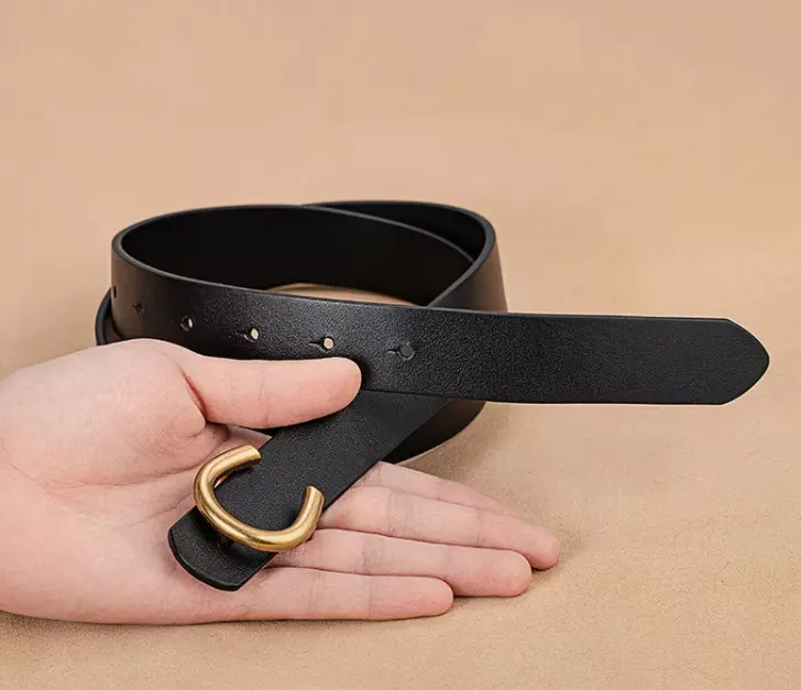 2024 Venta caliente precio al por mayor cinturón de cuero real de alta calidad para mujer cinturón femenino personalizado