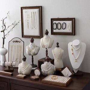 Nuevo listado, exhibición de Joyas, modelo de retrato, Marco Vintage dorado, soporte de joyería, conjunto de accesorios de mostrador de tienda - Product Image 4