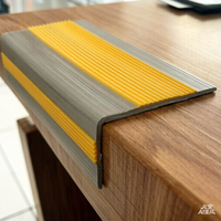 Bande antidérapante en PVC pour escalier, autocollante, imperméable, protection des bords des marches, pour escaliers intérieurs à domicile