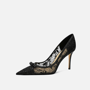 Chaussures de Mariée Blanches de Créateur en Dentelle à Talon Aiguille Pointu pour Femme - Product Image 4