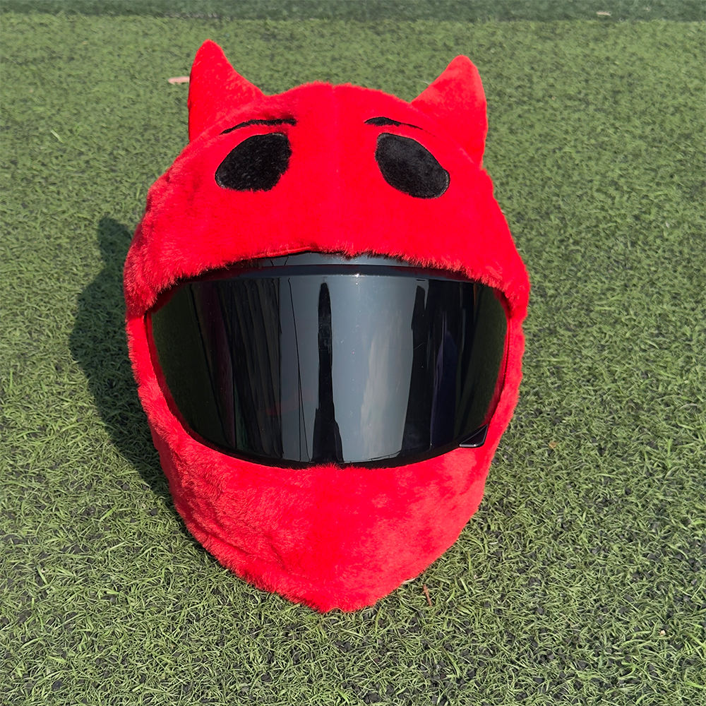 Oeil noir du diable rouge