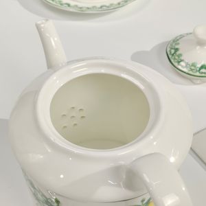 Service à café de luxe Série Citron en porcelaine fine, ensemble théière, tasses et soucoupes pour le thé de l'après-midi - Product Image 6