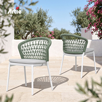 Meubles de jardin en osier Artie, chaises empilables pour balcon, meubles pour hôtel et complexe hôtelier, chaises d'extérieur pour restaurant