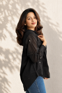 Camisa de Mujer con Bordado de Corazón Nayeli Roja y Negra |   Tela de Algodón a Cuadros con Bordado de Corazón |   Ropa Casual Cómoda - Product Image 5