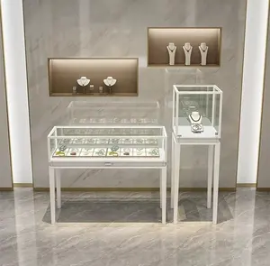 Großhandel Luxus Showroom Counter Edelstahl Store Möbel Glas Schmuck Display Showcase Schmucks chränke mit LED-Licht