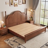 Lit en bois massif de style ferme française vintage, avec cadre à mortaise et tenon, tête de lit cintrée classique, lit plateforme pour chambres Queen et King