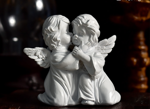 Statuetta di Angelo in Resina <span class=keywords><strong>Bianca</strong></span>, Statua di Angioletto Inginocchiato con Corona di Fiori, Scultura Decorativa da Tavolo per Casa - Product Image 2