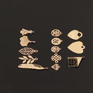Pendentifs et breloques en or rempli 14 carats GP US, <span class=keywords><strong>flocon</strong></span> de neige, plume, trèfle, arbre de vie, fabrication de bijoux permanents, vente en gros - Product Image 2