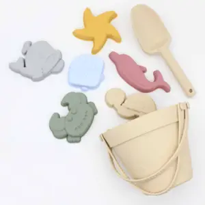 Venta al por mayor Ecológico Seaside Summer Kids Play Baby Silicone Beach Bucket Sand Toys Set