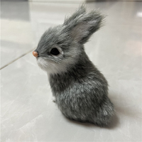 Petit Lapin Mignon Jaune Blanc Gris Noir Simulé