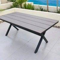Table de repas extérieure moderne et durable en WPC pour hôtels, balcons, jardins, parcs et cours - Résistante aux intempéries pour une utilisation en plein air