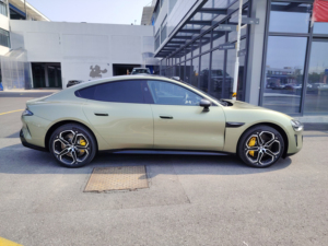 Su7 Pure Electric Transmisión de una sola velocidad Motor trasero Tracción trasera Vehículo de nueva energía - Product Image 2