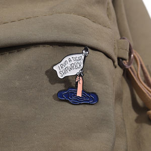 Pin de Esmalte con Diseño de Naufragio, Broche de Metal Creativo, Insignia para Solapa, Joyería, Accesorios para Mochila, Venta al por Mayor - Product Image 3