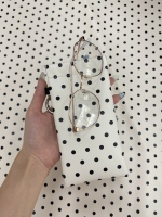 Cuir synthétique extensible en PU à petits pois beige et noir pour la décoration de portefeuilles et de couvre-chaussures - Vente en gros