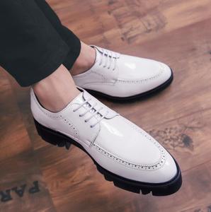 Nuove Scarpe Eleganti in Pelle da Uomo, Scarpe Bianche con Lacci e Suola Spessa, Scarpe Eleganti in Pelle Monopezzo per Uomo - Product Image 6