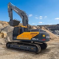 Excavatrice d'occasion Hyundai R220, 22 tonnes, sur chenilles, remise à neuf, modèle 2020, pompe Kawasaki, capacité de la benne de 1,7 m³, construction