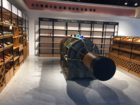 Dernier casier à vin de conception gratuite Magasin de détail Fournitures expérimentées Support de stockage de vin rouge Vitrine d'alcool