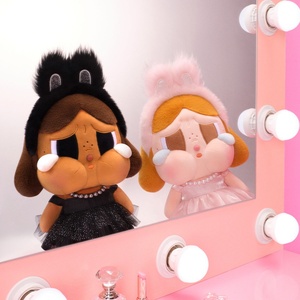 100% magasin officiel PopMart Crybaby brillant brillant série en peluche pendentif Figure air parfum casque sac porte-carte boîte aveugle - Product Image 2