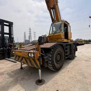 Grue tout-terrain d'occasion KATO KR‑25H 25 tonnes 4x4 d'origine japonaise en bon état pour travaux de levage hors site - Product Image 2